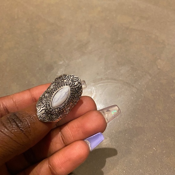 Ring - Picture 2 of 4